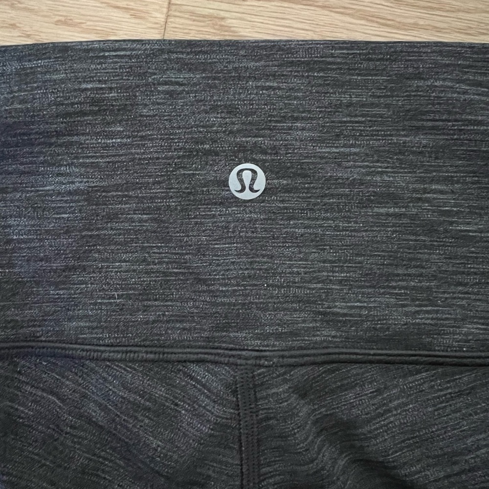 Lululemon Align cropped leggings graphite gray size 4 - Picture 4 of 4